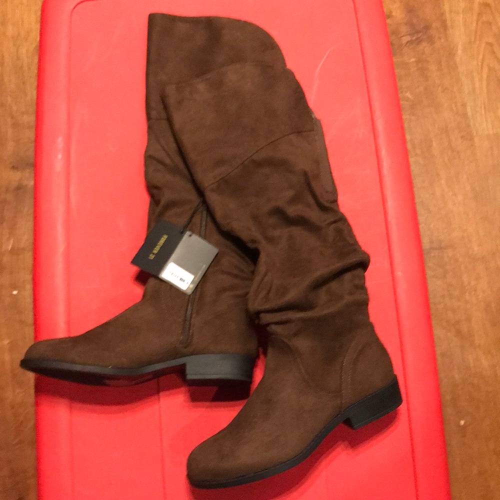 Women’s knee boot